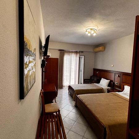 Paradosi Rooms Igoumenitsa Exterior foto