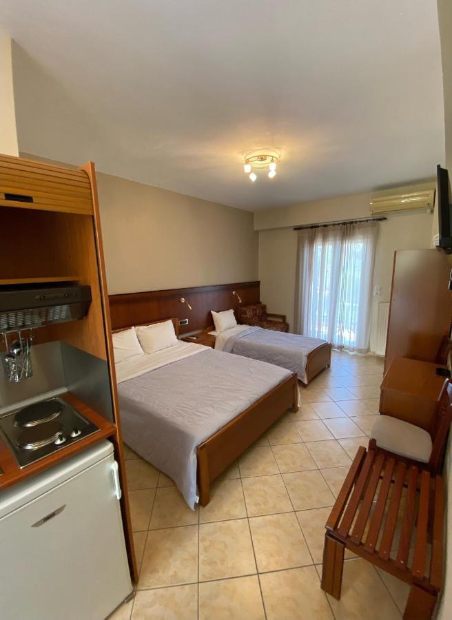 Paradosi Rooms Igoumenitsa Exterior foto